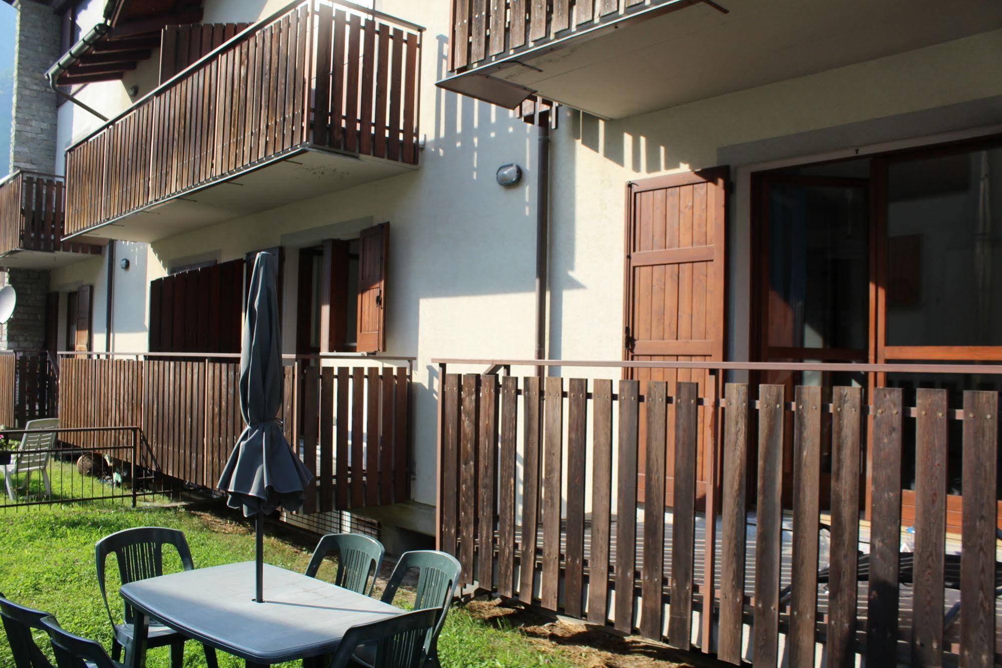 Lanterna Apartments 奇萨瓦玛兰科 外观 照片